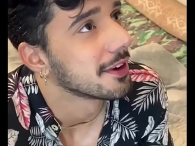 O entregador dotado ao vivo gay porn korean school