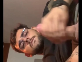 Novinho lucas nobre batendo até gozar hot muscular korean gay porn