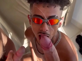 Favelados fazendo putaria vietnam happy-go-lucky porn star