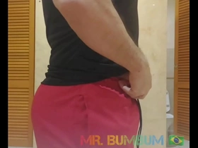 Novinho se exitou no banheiro do shopping e comeu o bundão do mr. diário de banheirão (dia 10) completo no red e subscrição gay hot underwear porn