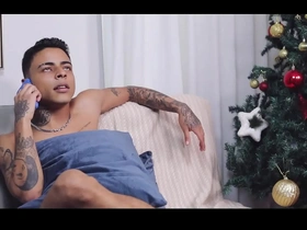 Um presentão de natal - hotboys hot gay minority porn
