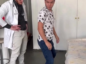 O médico carmona oficiall safado não resistiu e comeu o paciente handsome unconcerned porn asia