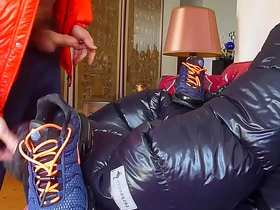 Quel bonheur les doudounes asian hunk massage gay porn