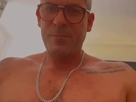 Daddy game me two lashings inside (completo no red) hot gay porn uncle