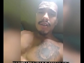 Marcelo pauzao batendo e gozando na cama hot gay ai porn
