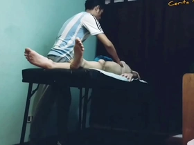 Masaje con final feliz (parte 1/2) thai gay porn hot